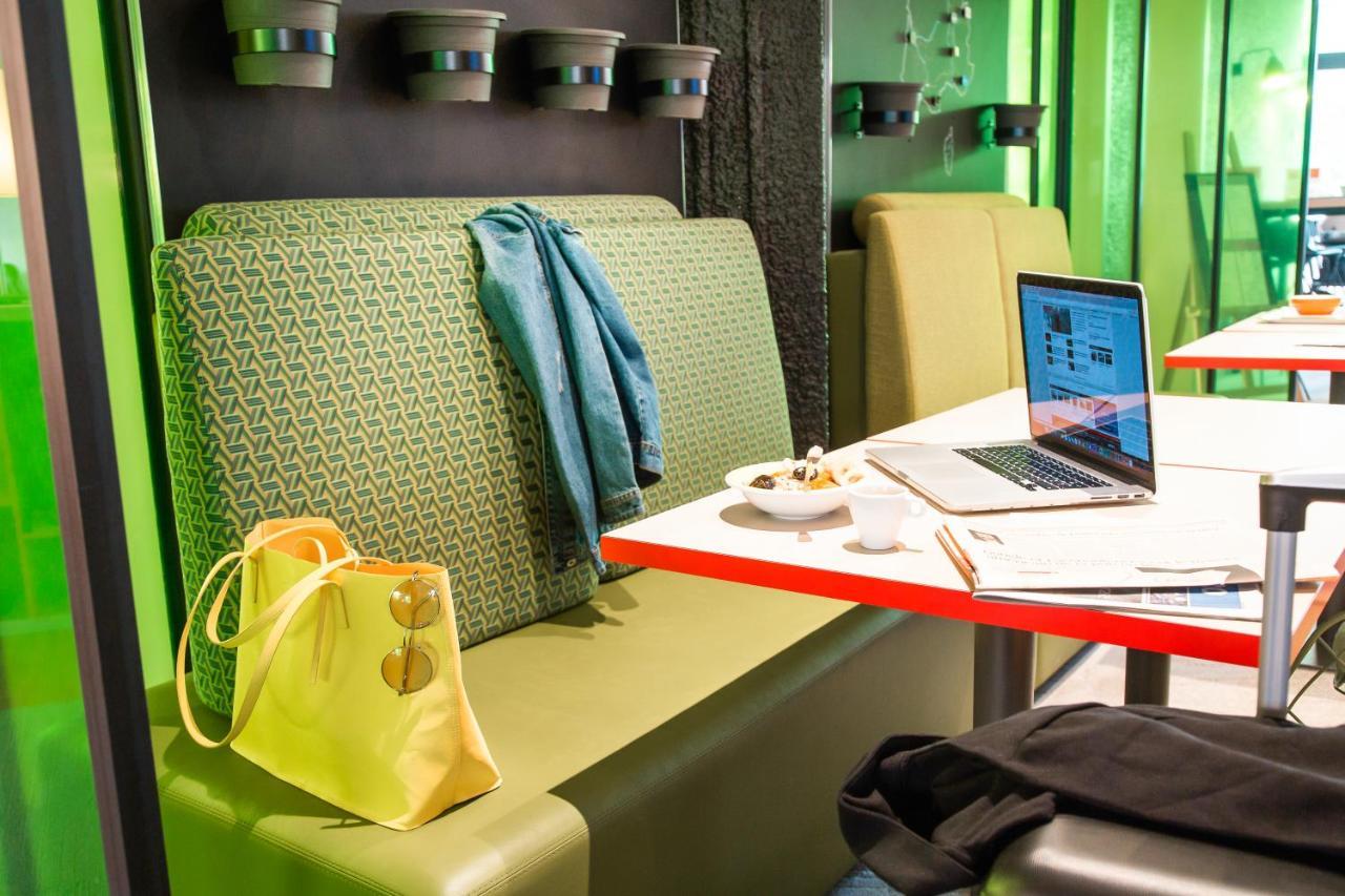 ไอบิส สไตล์ ตูร์ ซุด Hotel ช็องเบรย์-เล-ตูร์ ภายนอก รูปภาพ