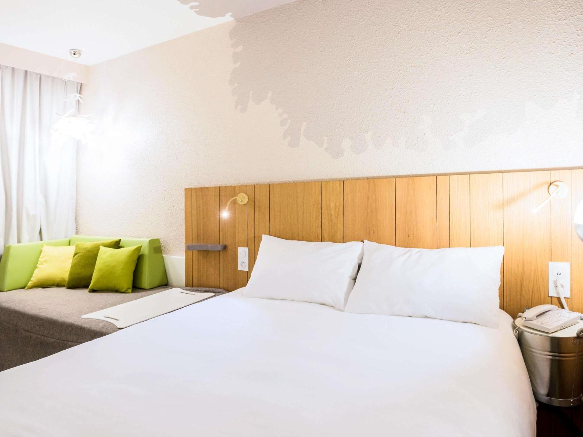 ไอบิส สไตล์ ตูร์ ซุด Hotel ช็องเบรย์-เล-ตูร์ ภายนอก รูปภาพ